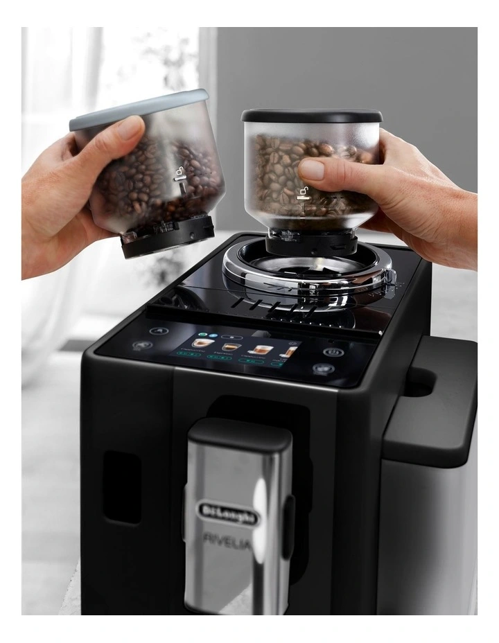 Rivelia With Cool Carafe Fully Automatic Coffee Machine in Onyx Black EXAM44057B image 4