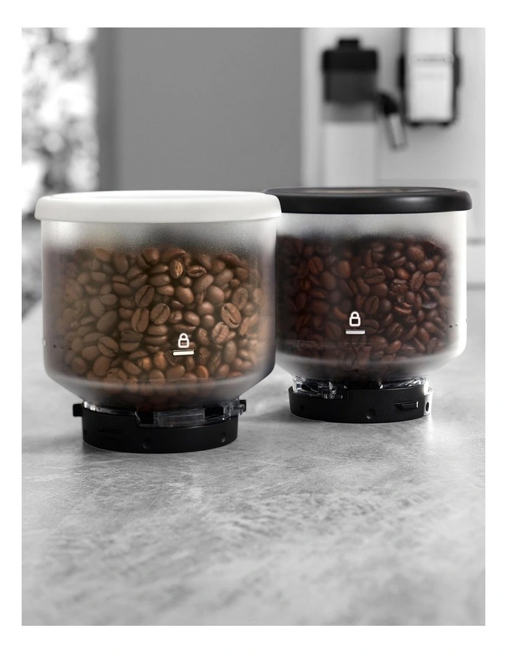 Rivelia With Cool Carafe Fully Automatic Coffee Machine in Arctic White EXAM44057W image 5