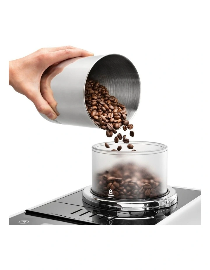 Rivelia With Cool Carafe Fully Automatic Coffee Machine in Arctic White EXAM44057W image 6