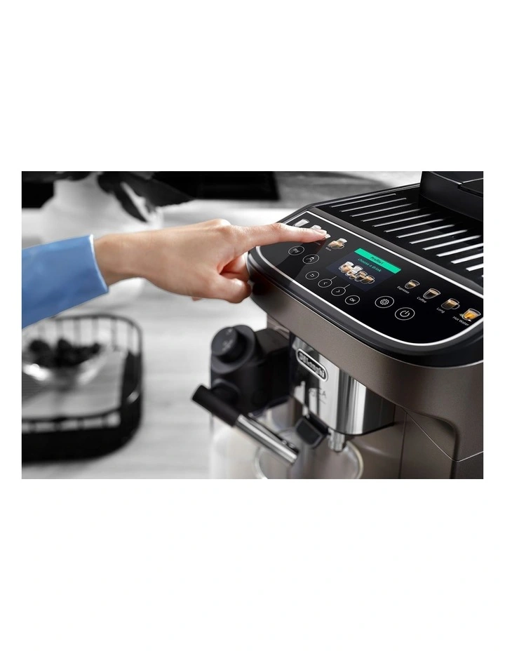 Magnifica Evo Next Fully Automatic Coffee Machine in Titanium ECAM31080TB image 3