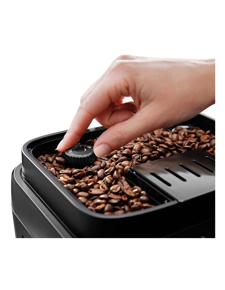 Magnifica Evo Next Fully Automatic Coffee Machine in Titanium ECAM31080TB image 5