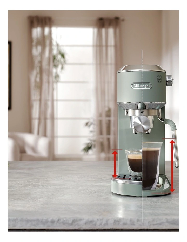 Dedica Duo With Cold Brew Manual Coffee Machine EC890GR in Green image 6