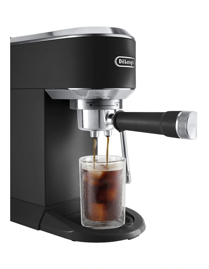 Dedica Duo With Cold Brew Manual Coffee Machine EC890BK in Black image 6