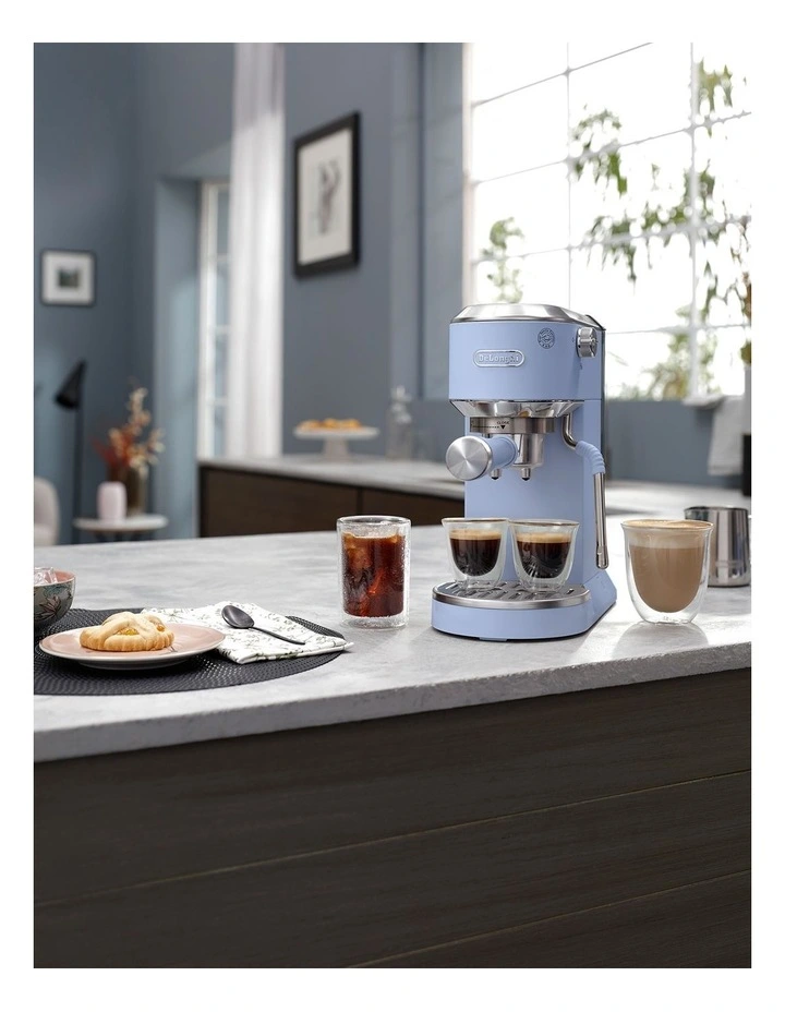 Dedica Duo with Cold Brew Manual Coffee Machine (EC890LA) image 6
