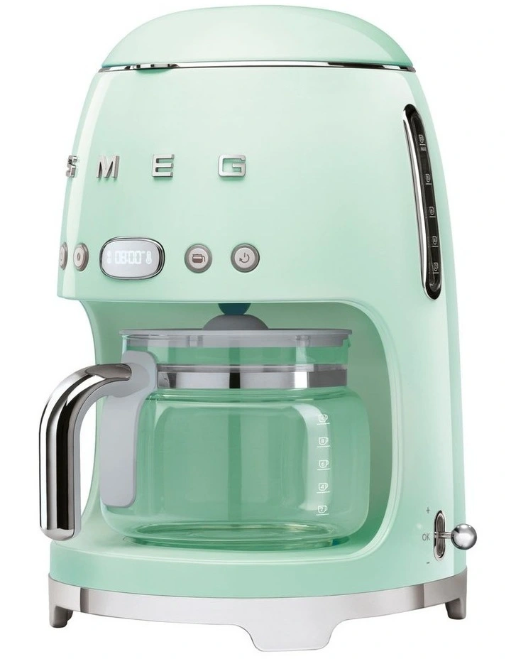 Retro Drip Filter Coffee Machine in Pastel Green DCF02PGAU image 2