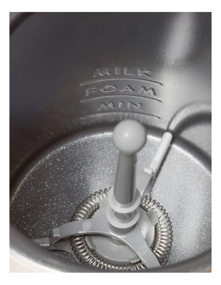 50's Style Retro Mini Milk Frother in Cream MFF02CRAU image 6