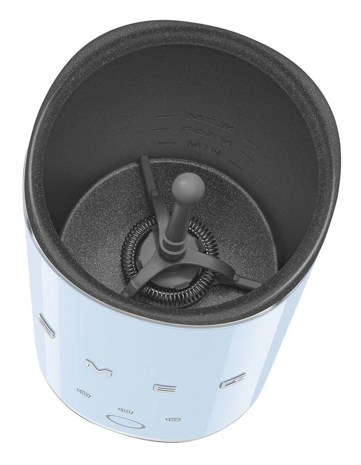 50's Style Mini Milk Frother in Pastel Blue MFF02PBAU image 2