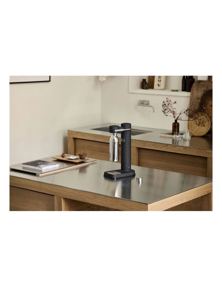 Insulated Bottle 650ml for Carbonator 3 in Stainless Steel image 3