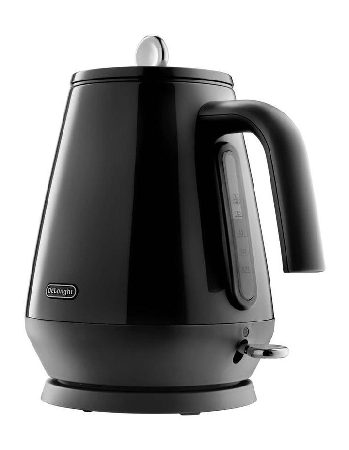 Eclettica 1.7L Kettle in Bold Black image 6