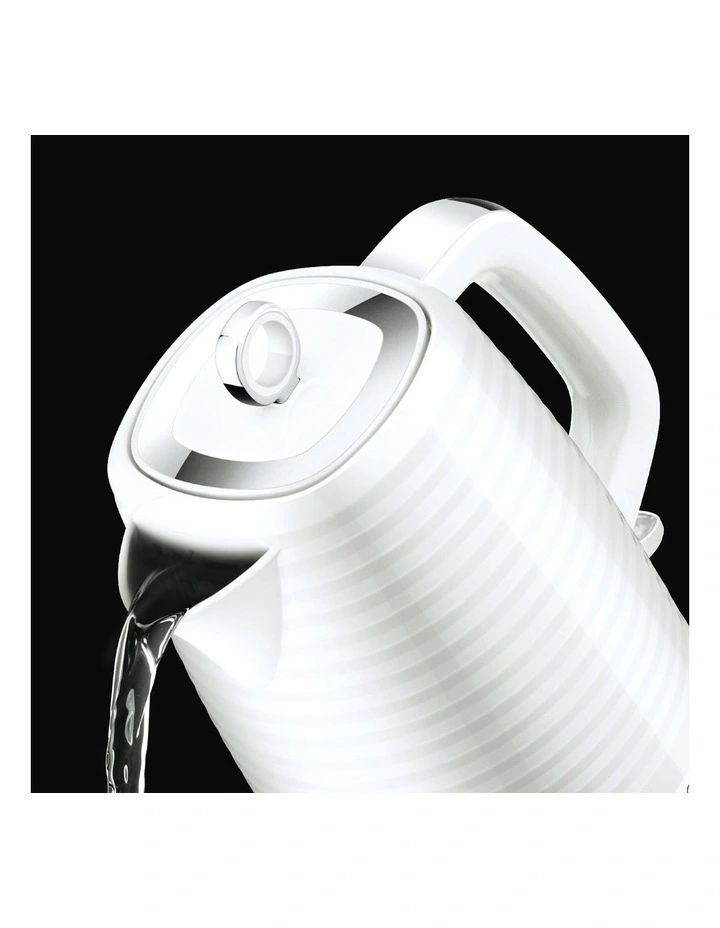 KKE380WHT2IAN1 Pour With Ease Kettle 1.7L in White image 2