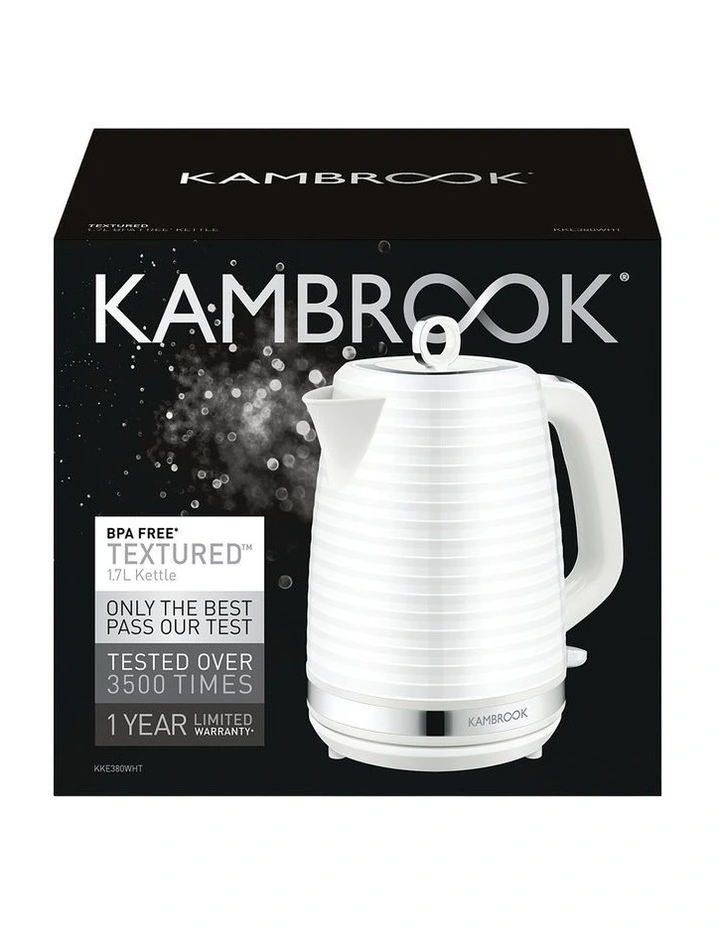 KKE380WHT2IAN1 Pour With Ease Kettle 1.7L in White image 3