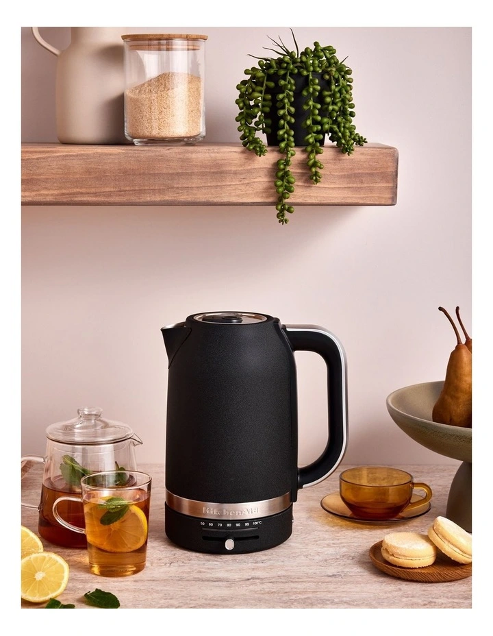 Electric Cast Iron Kettle 1.7L 5KEK1701ABK image 2