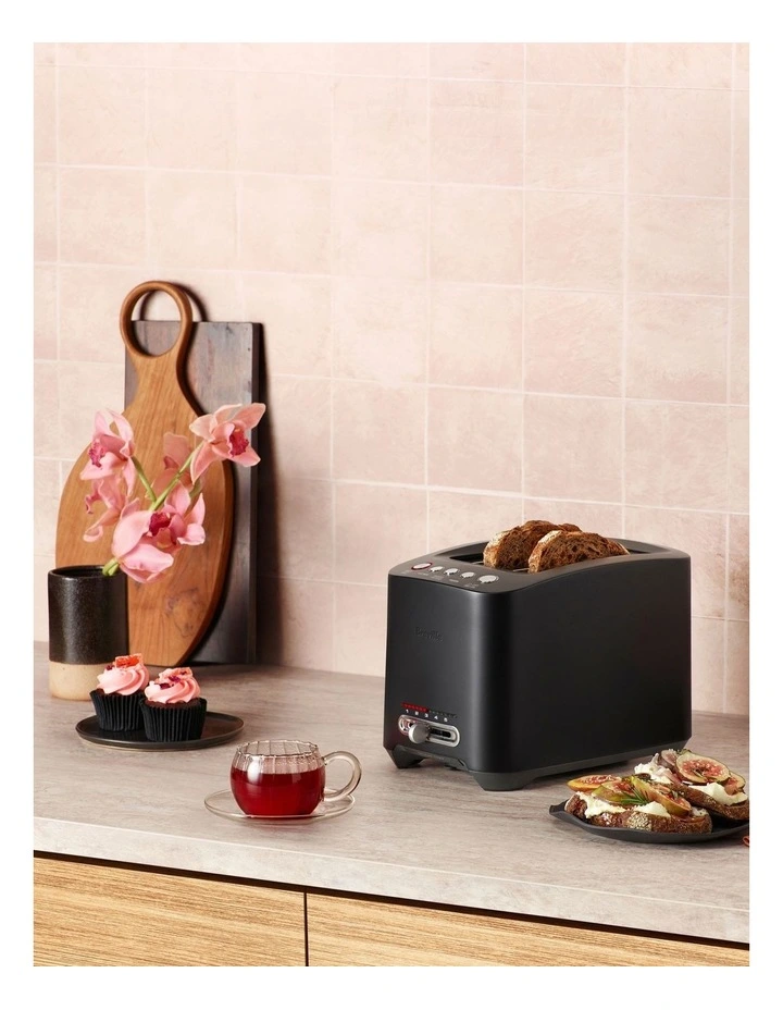 The Smart Toast Truffle BTA825BTR4IAN1 2 Slice image 2
