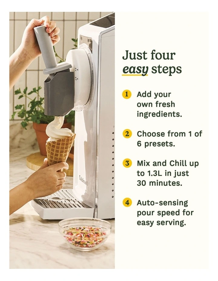 Ice Cream And Frozen Drinks Maker ICE-200XA in White image 4