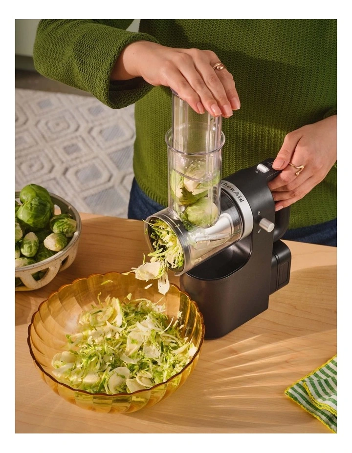KitchenAid GO Cordless Slicer and Shredder 5KGSLR00ABM image 4