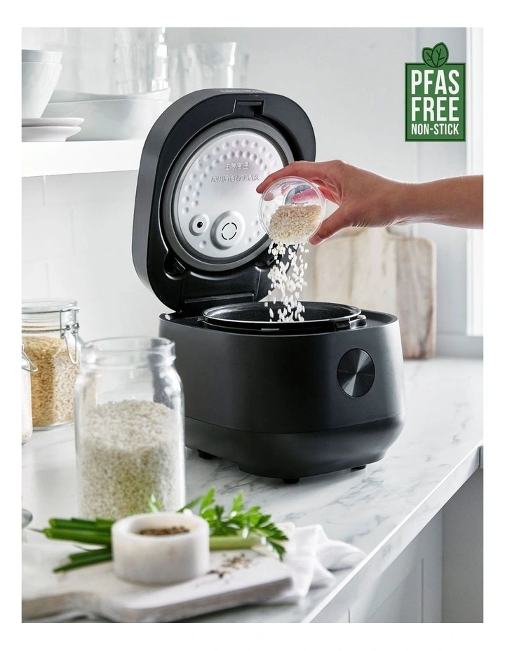 8 Cups 2L Rice Cooker CC009500-001 in Black image 2