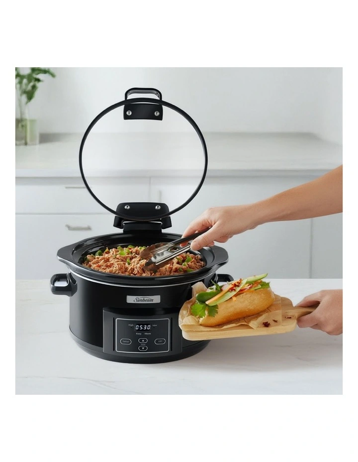 Lift And Serve Slow Cooker 4.7L HP5500BK in Black image 2