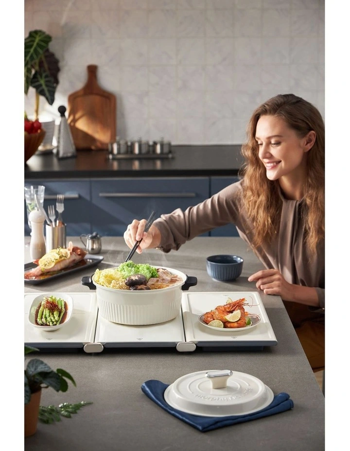 Foldable Food Warmer with Hot Plate in White MRFW15WT image 2