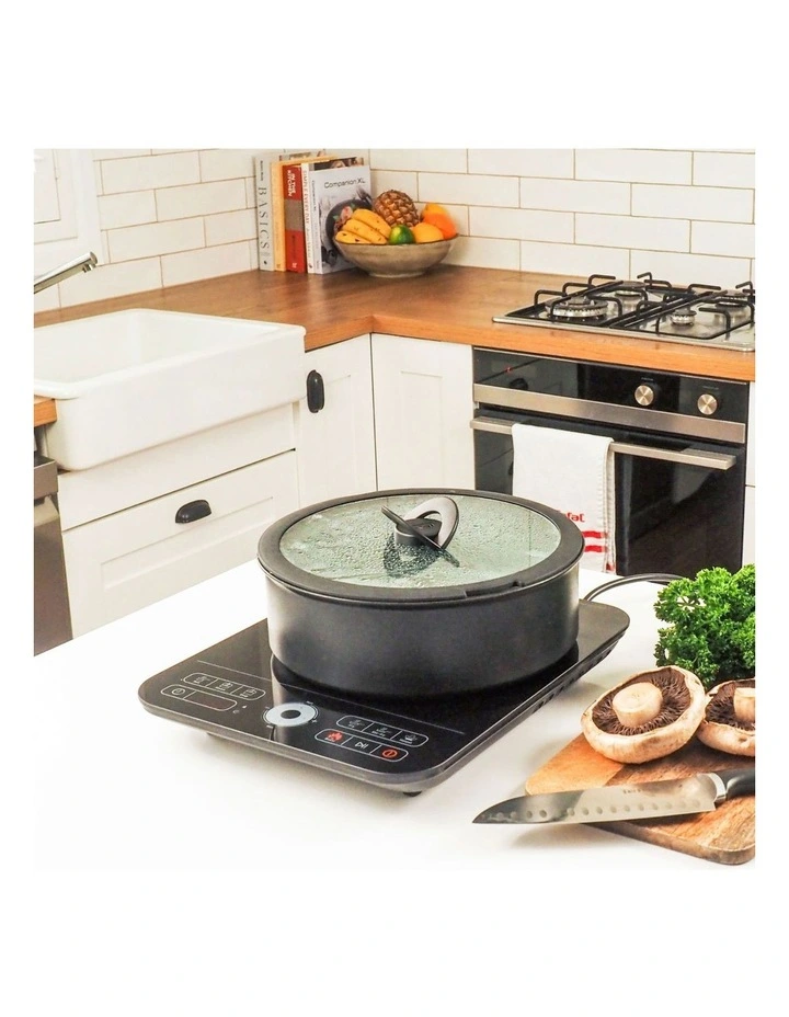 Express Induction Hob IH720860 in Black image 4