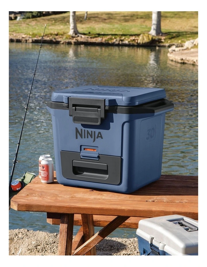 FrostVault™ 28L Hard Cooler with Dry Zone in Lakeshore Blue FB131BLANZ image 3
