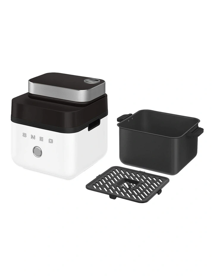 Air Fryer 7.3L in Matte White AFC01WHMAU image 7