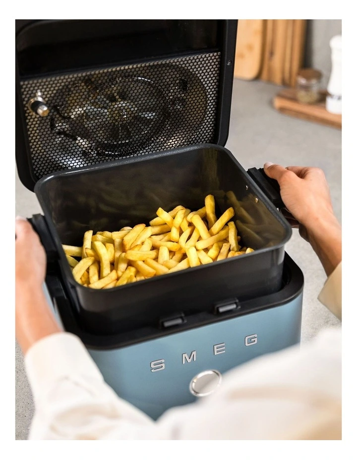 Air Fryer 7.3L in Storm Blue AFC01SBMAU image 2