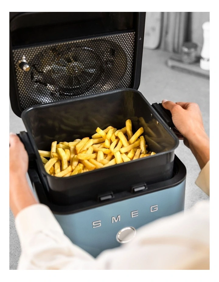 Air Fryer 7.3L in Storm Blue AFC01SBMAU image 2