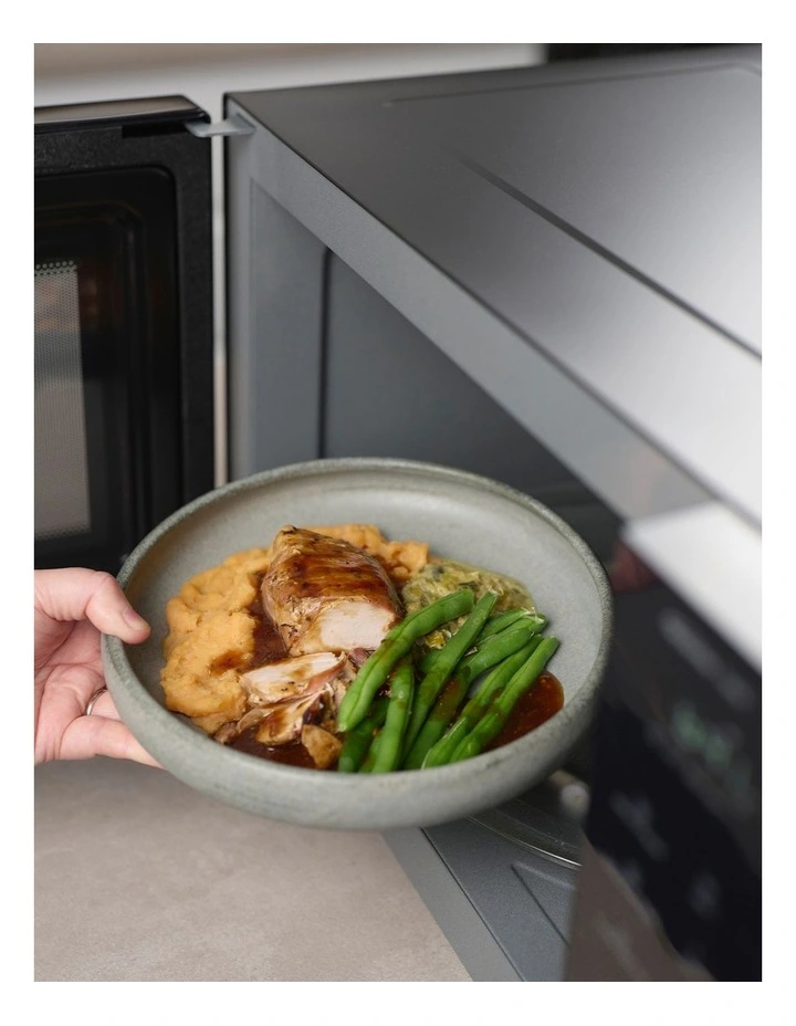 Glass NN-ST66QBQPQ Microwave 32L in Black image 3