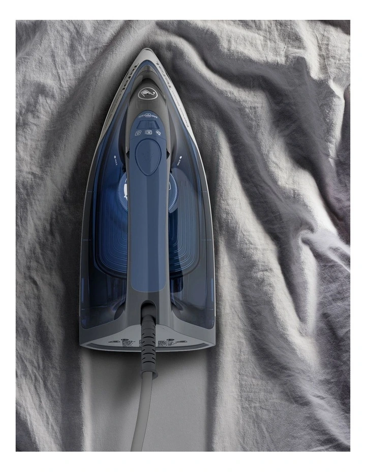 Tefal Express Steam Iron in Blue FV2868 image 3