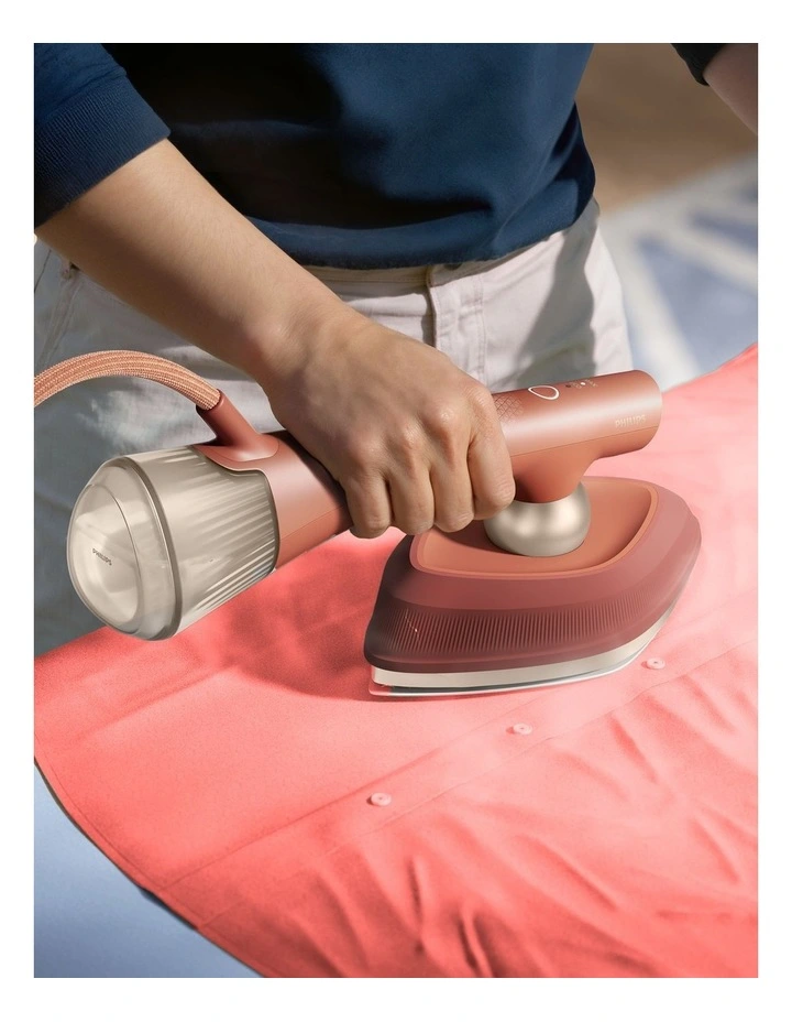 OneTurn Hybrid Iron & Steamer in Autumn Leaf GC213/50 image 7