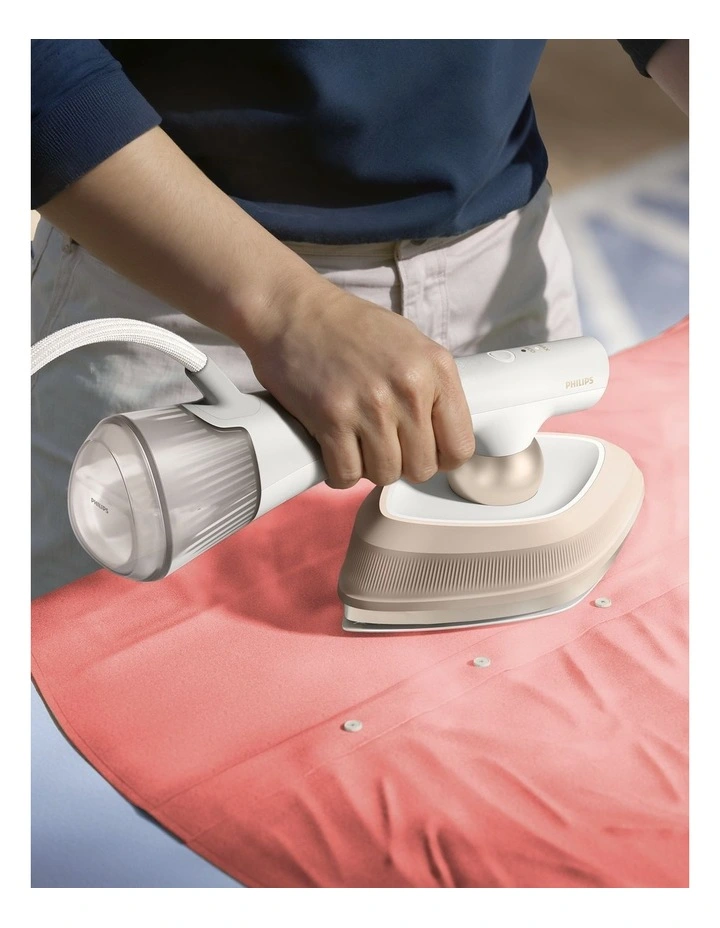 OneTurn Hybrid Iron & Steamer in Silk White GC213/10 image 7