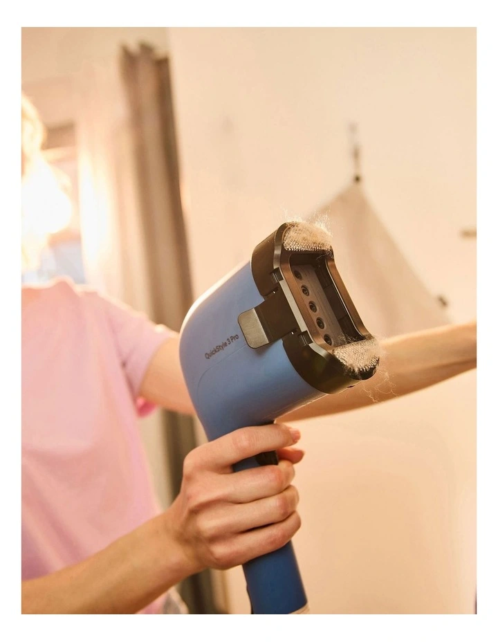 QuickStyle 3 Garment Steamer GS3024BL image 6