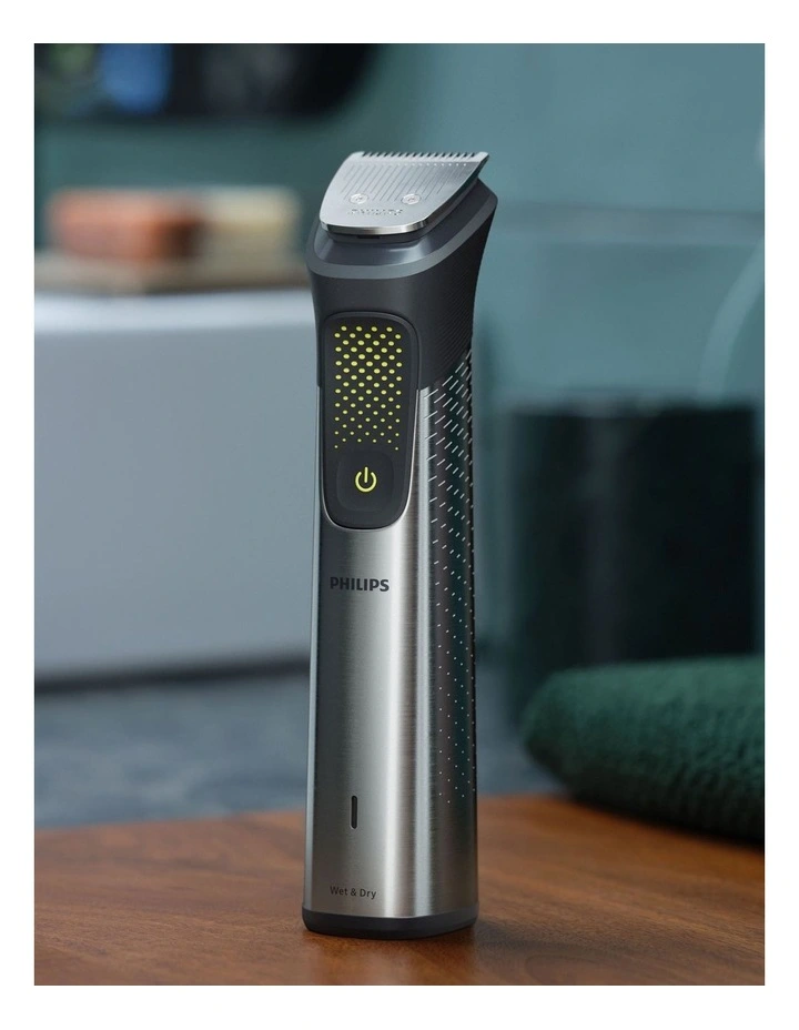 Series 9000 All-in-One Shaver MG9515/15 19-in-1 in Silver image 3