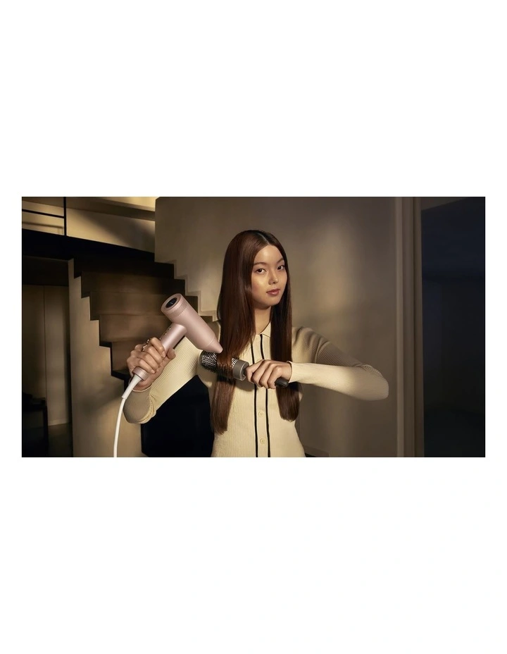 Hair Dryer 8000 with ThermoShield sensor in Champagne, BHD837/00 image 5