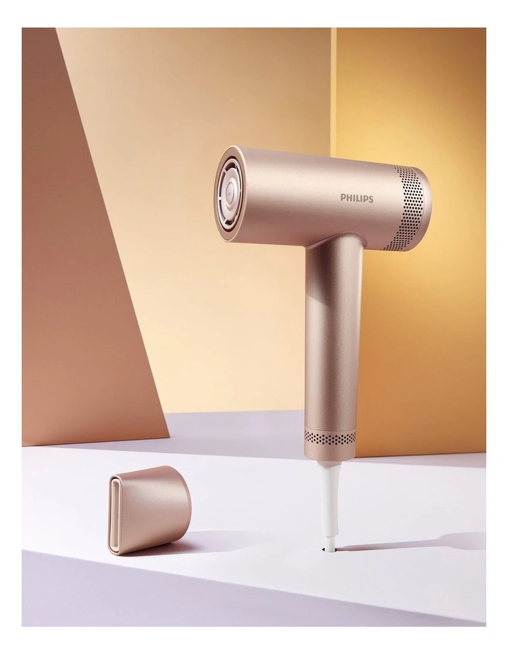 Hair Dryer 8000 with ThermoShield sensor in Champagne, BHD837/00 image 6