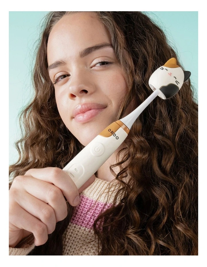 Squishmallows Cam Rechargeable Toothbrush image 2