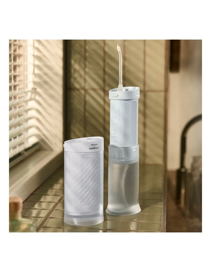 Sonicare Compact Flosser 1000 HX3333/23 in Pink image 7