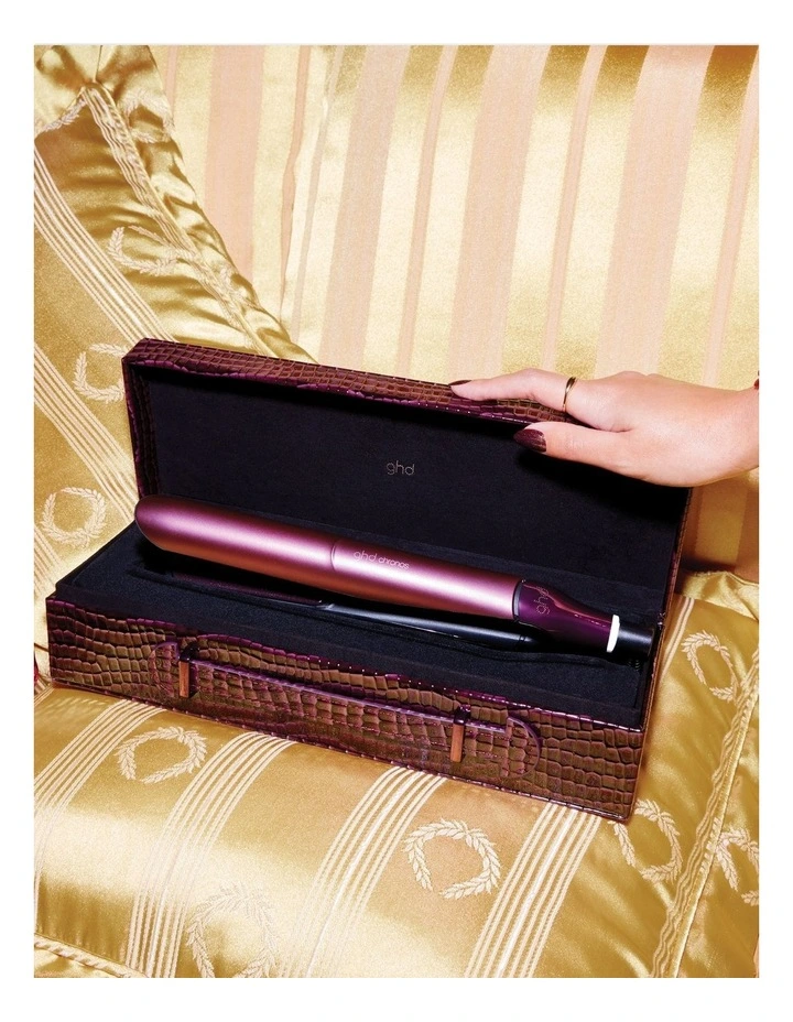Chronos hair straightener in cherry chic image 6