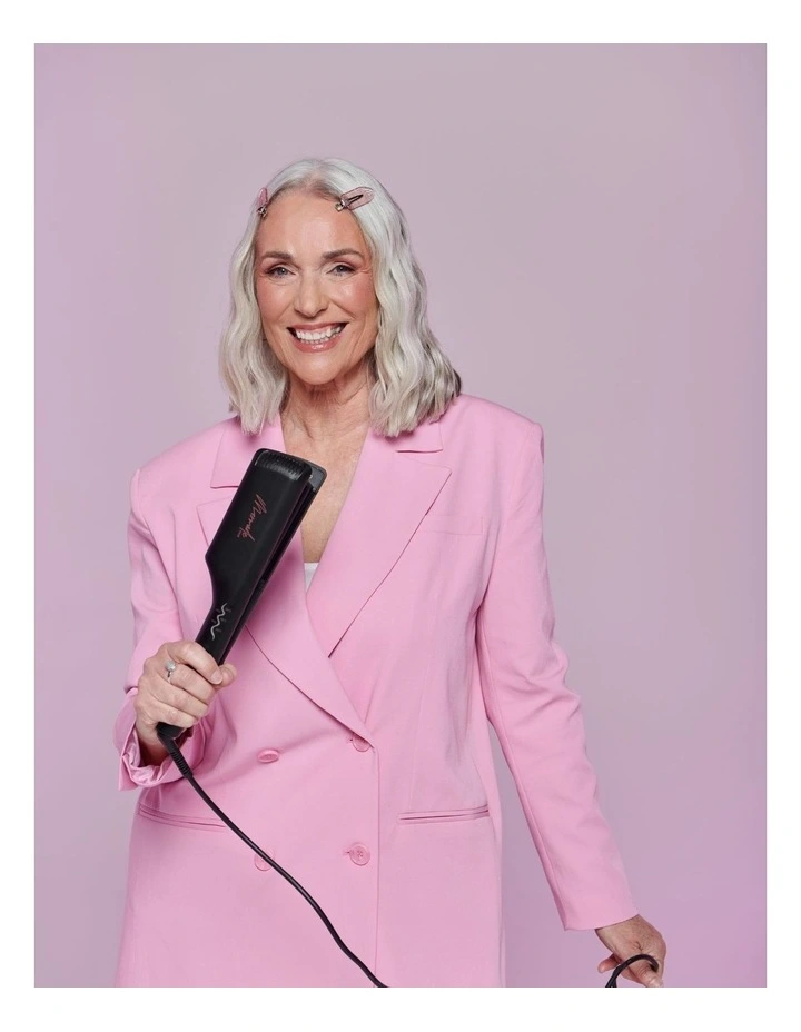 Double Waver in Black 4104 image 3