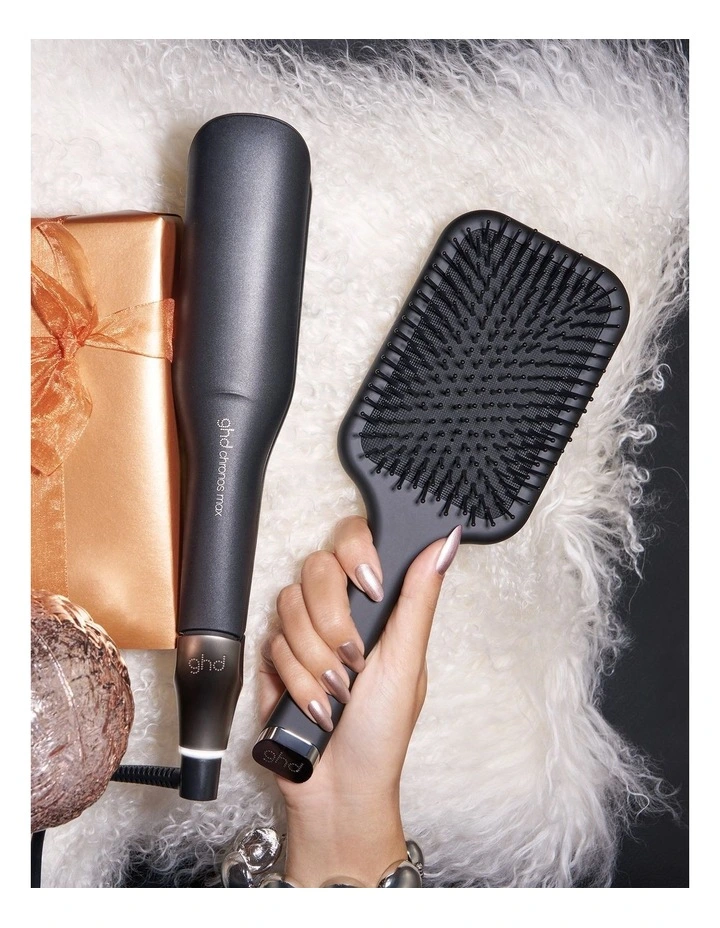 Chronos Max Wide-Plate Hair Straightener Gift Set image 7