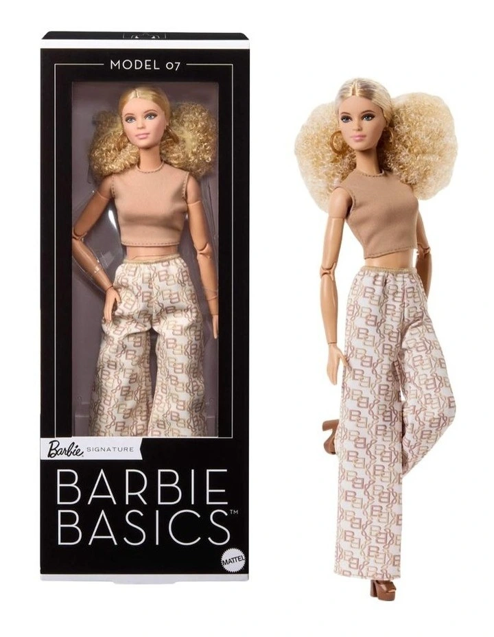 Basics Model 07 Doll image 1