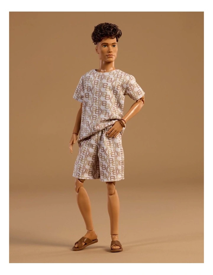Basics Model 10 Ken Doll image 2