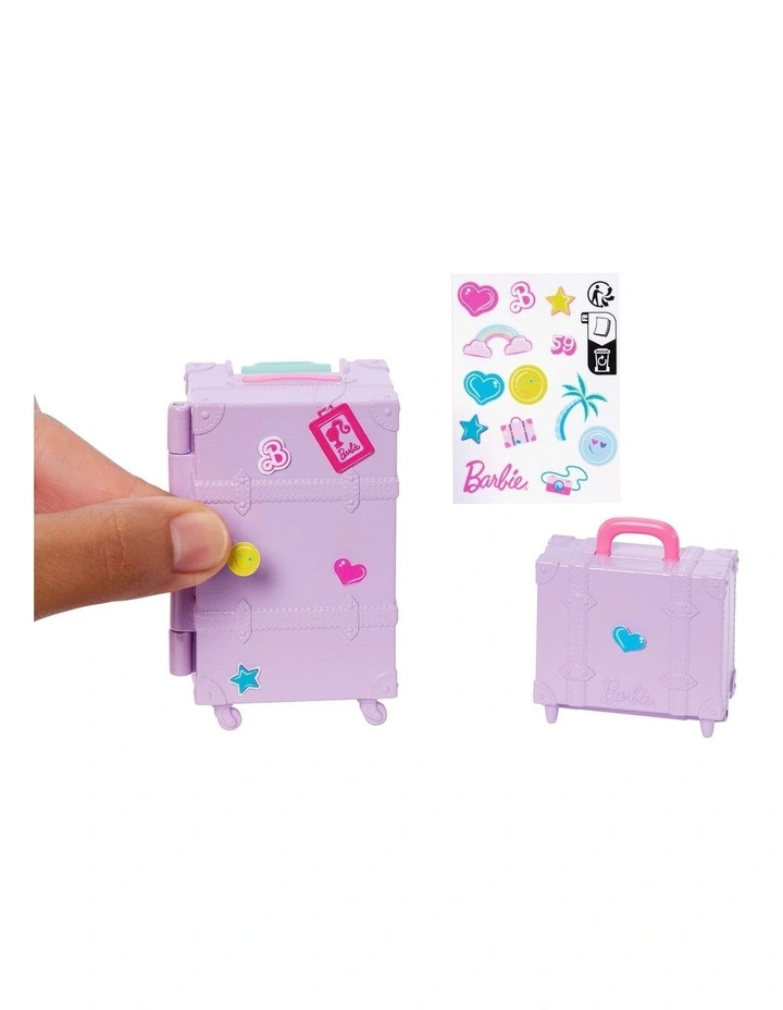 Barbie Family & Friends Limitless Adventure Malibu Fashion Doll with 10  Travel-Themed Accessories image 6