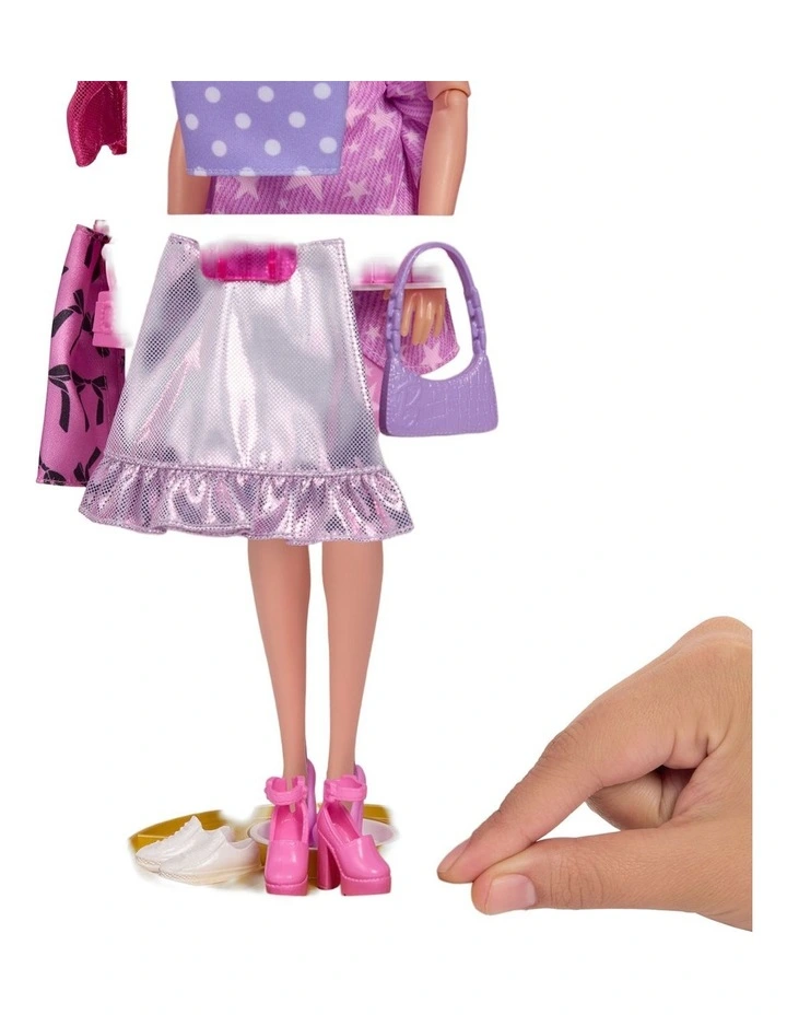 Barbie Closet with Spin & Style Feature, Vanity, Ottoman, 4 Fashions, 20  Pieces, Portable Storage image 4
