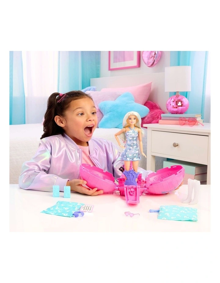 Barbie Team Barbie Roll and Reveal Pop Star Doll and Accessories image 3