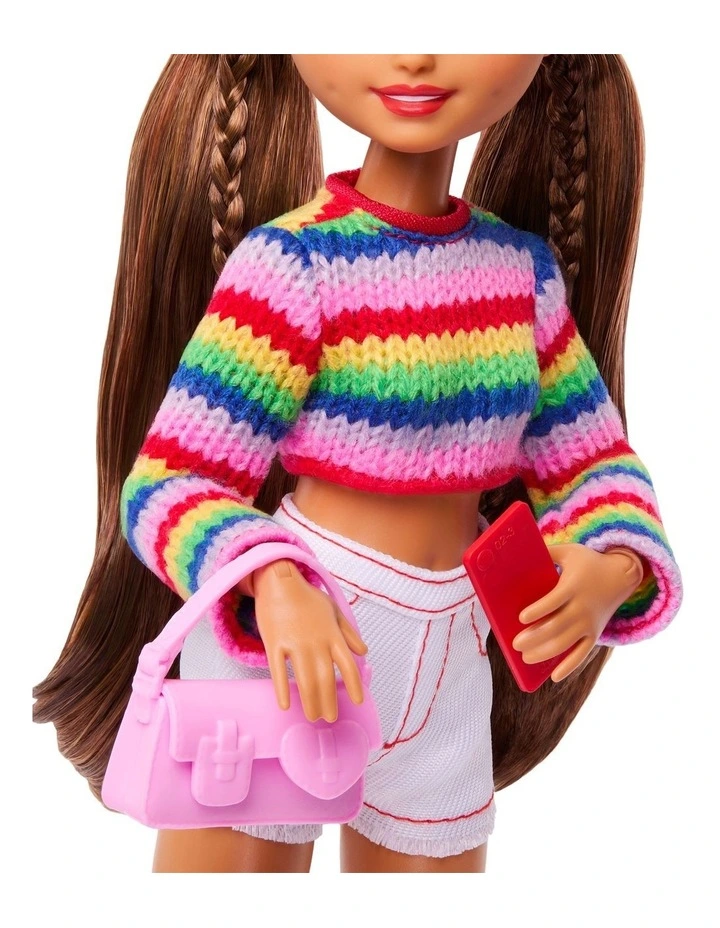 Barbie Dream Besties Weekend Getaway Teresa Fashion Doll with 7 Travel Themed Accessories image 4