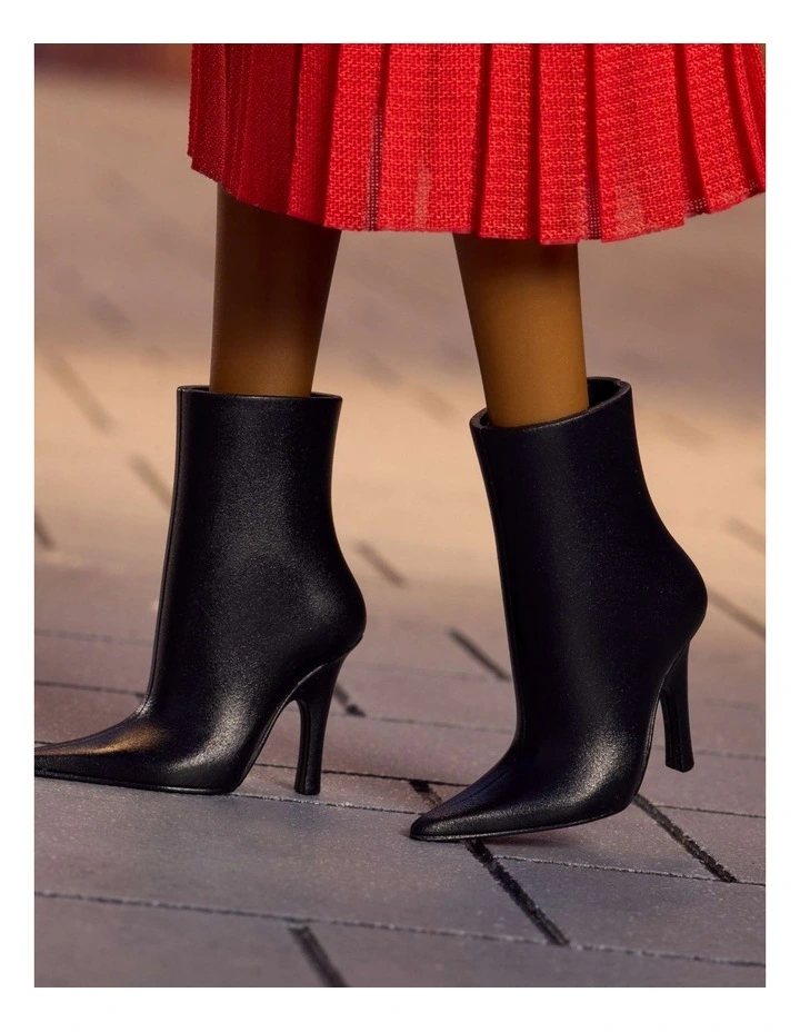 Barbie Signature Collectible Fashion Doll, @BarbieStyle Fashion Week Doll Milan Street Style Clothes image 4