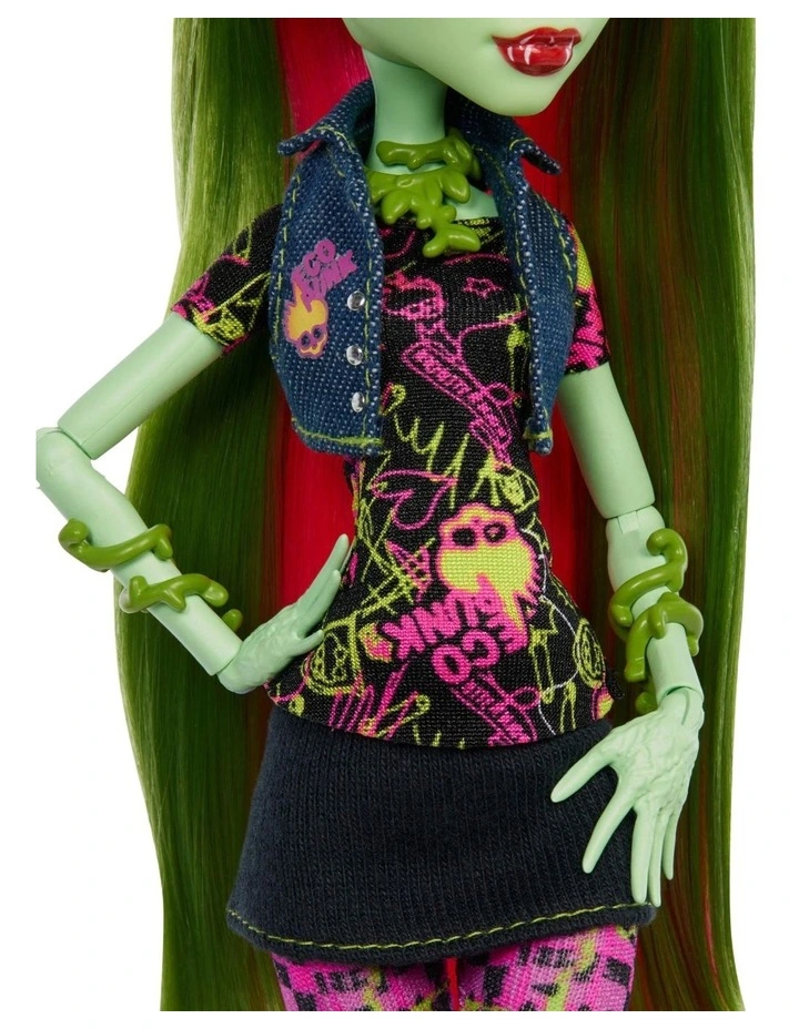 Boo-riginal Creeproduction Venus McFlytrap Doll Playset image 5