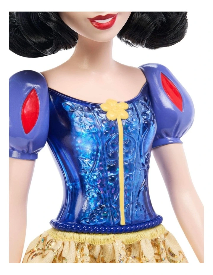 Snow White Doll & Accessories image 4