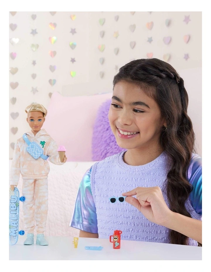 Barbie Dream Besties Ken Fashion Doll & Accessories image 6